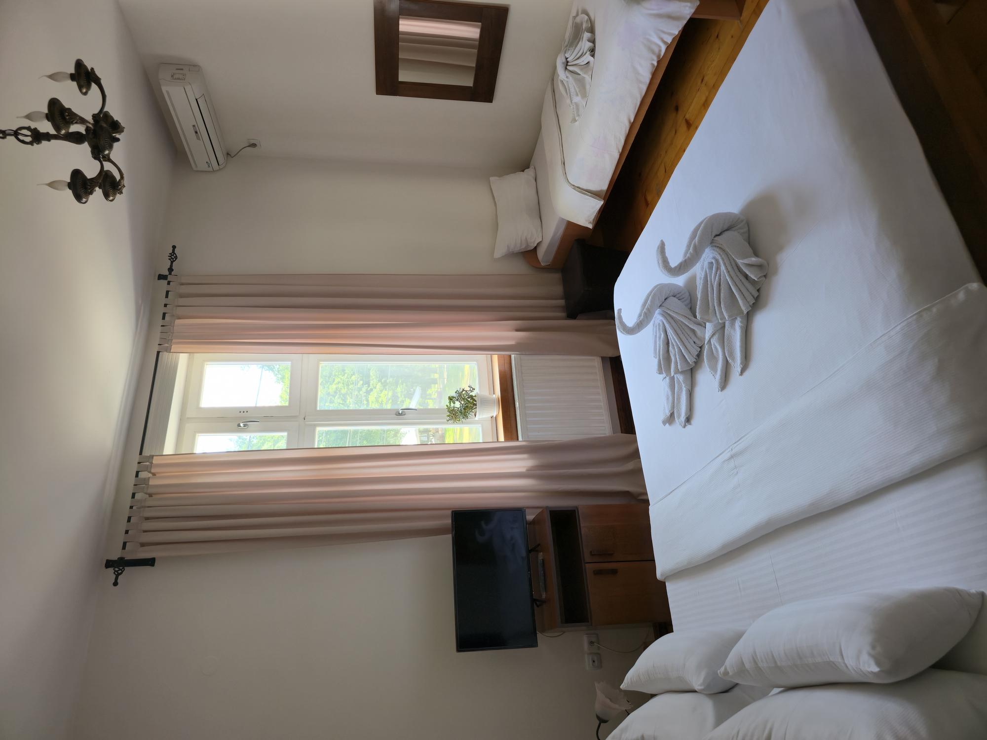 Soba sa bračnim krevetom